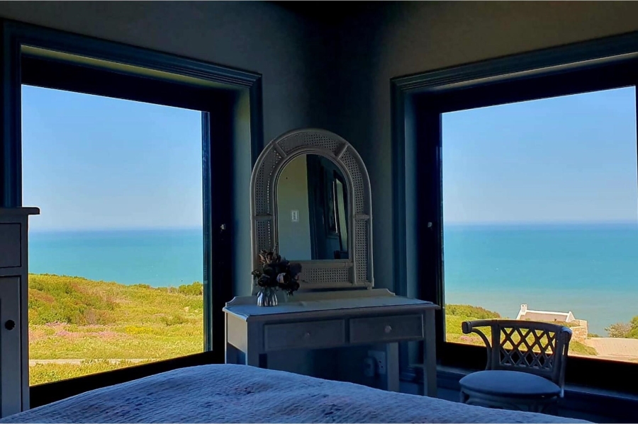 4 Bedroom Property for Sale in Fynbosstrand Western Cape